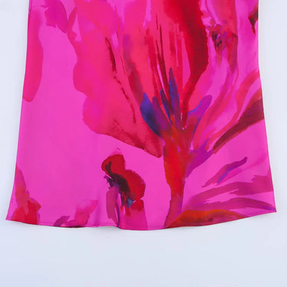 Robe à fleurs rose fuchsia à col en V