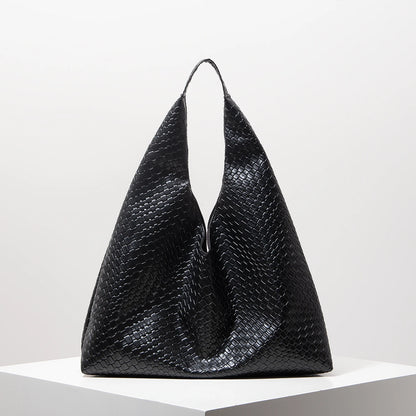 TEXTURED CATCH-ALL TOTE