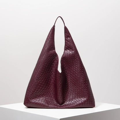 TEXTURED CATCH-ALL TOTE