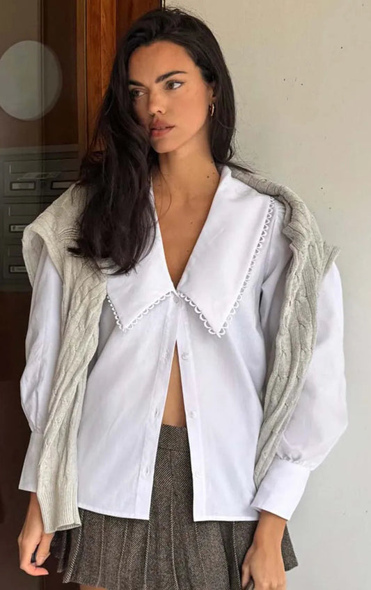 WIDE COLLAR DETAIL LONG SLEEVED SHIRT