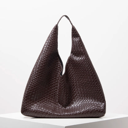 TEXTURED CATCH-ALL TOTE